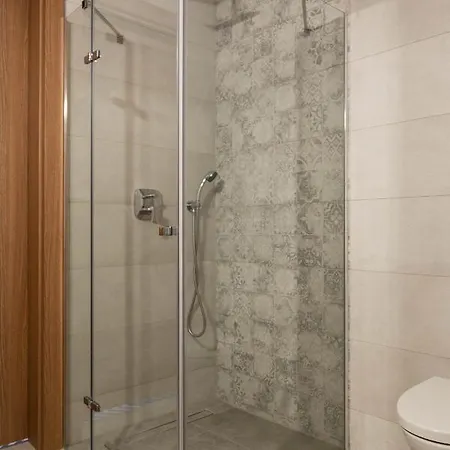Dom Pod Wierzbami, Blisko Skibusa , Znizki Na Termy Homestay