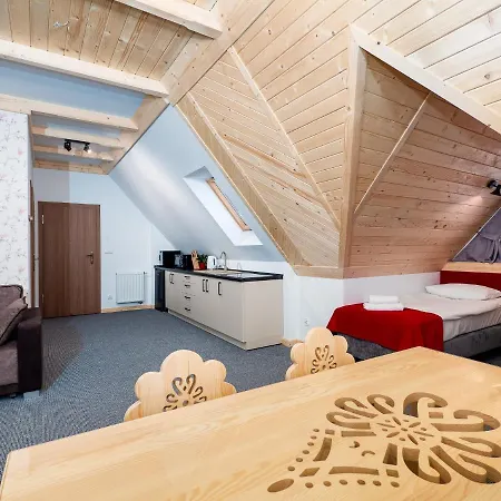 Dom Pod Wierzbami, Blisko Skibusa , Znizki Na Termy Homestay