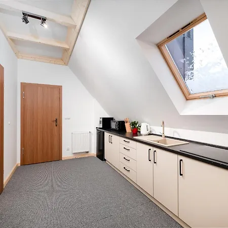 Dom Pod Wierzbami, Blisko Skibusa , Znizki Na Termy Homestay *