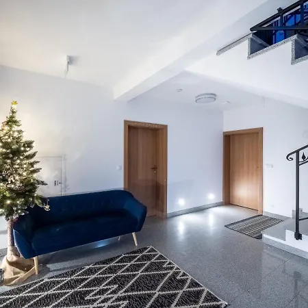 Dom Pod Wierzbami, Blisko Skibusa , Znizki Na Termy Homestay