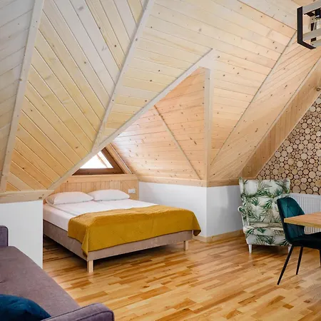 Dom Pod Wierzbami, Blisko Skibusa , Znizki Na Termy Homestay Bialka Tatrzanska
