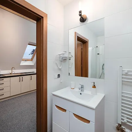 Dom Pod Wierzbami, Blisko Skibusa , Znizki Na Termy Homestay *