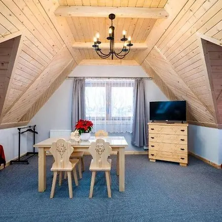 Dom Pod Wierzbami, Blisko Skibusa , Znizki Na Termy Homestay Bialka Tatrzanska